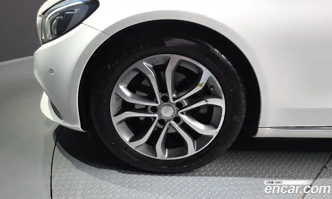 Mercedes-Benz C-Class 2015 2.1 гидро, фото 5 Mercedes-Benz C-Class 2015 2.1 гидро, фото 5