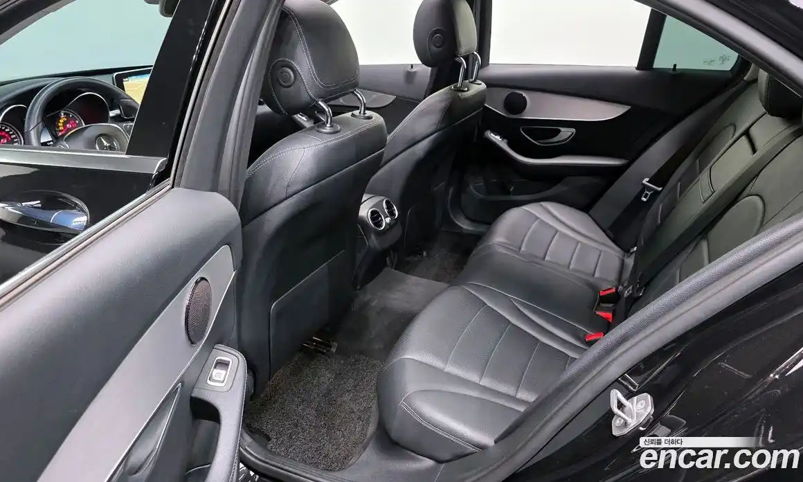 Mercedes-Benz C-Class 2017 2.1 гидро, фото 12 Mercedes-Benz C-Class 2017 2.1 гидро, фото 12