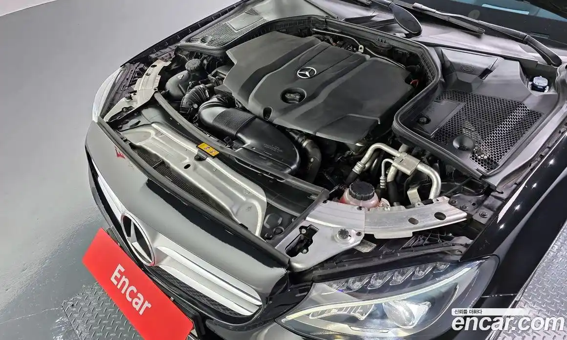 Mercedes-Benz C-Class 2017 2.1 гидро, фото 6 Mercedes-Benz C-Class 2017 2.1 гидро, фото 6