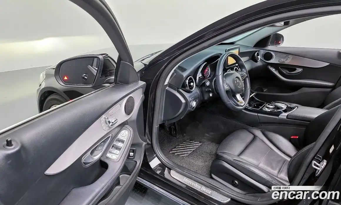 Mercedes-Benz C-Class 2017 2.1 гидро, фото 10 Mercedes-Benz C-Class 2017 2.1 гидро, фото 10