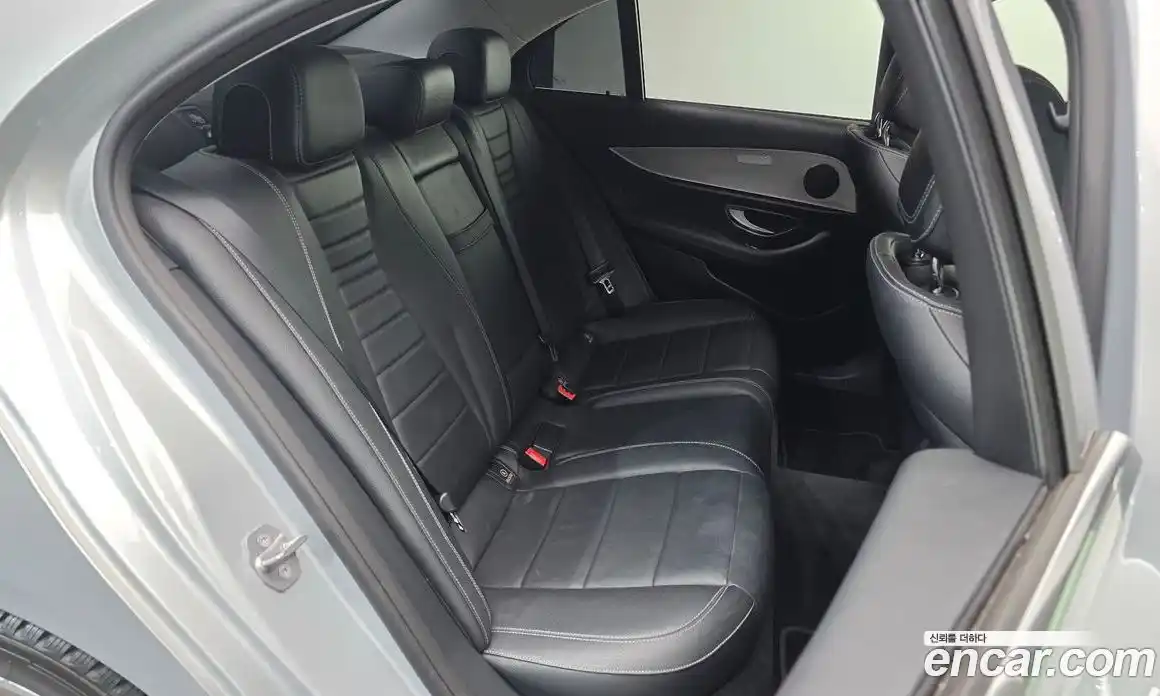 Mercedes-Benz E-Class 2018 2.0 автомат (гидро), фото 17