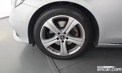 Mercedes-Benz E-Class 2018 2.0 автомат (гидро), миниатюра 5