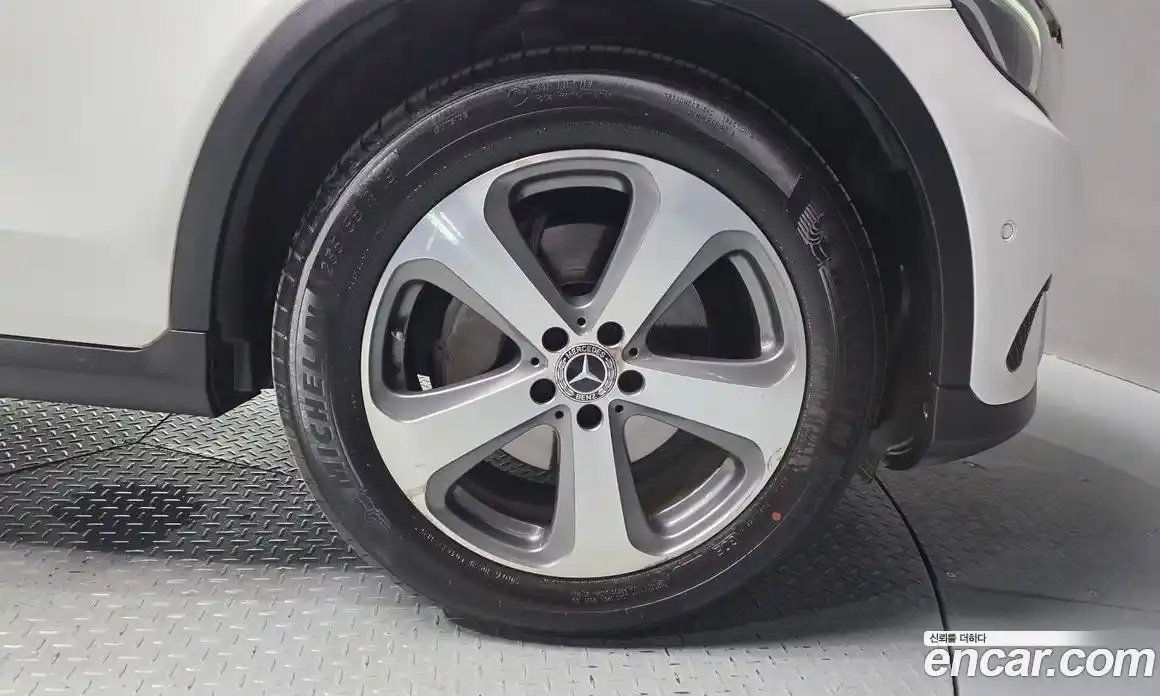 Mercedes-Benz GLC-Class 2019 2.0 гидро, фото 7 Mercedes-Benz GLC-Class 2019 2.0 гидро, фото 7