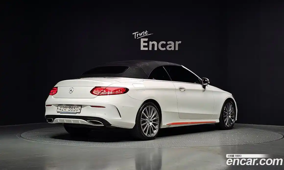 Mercedes-Benz C-Class 2017 2.0 гидро, фото 2 Mercedes-Benz C-Class 2017 2.0 гидро, фото 2