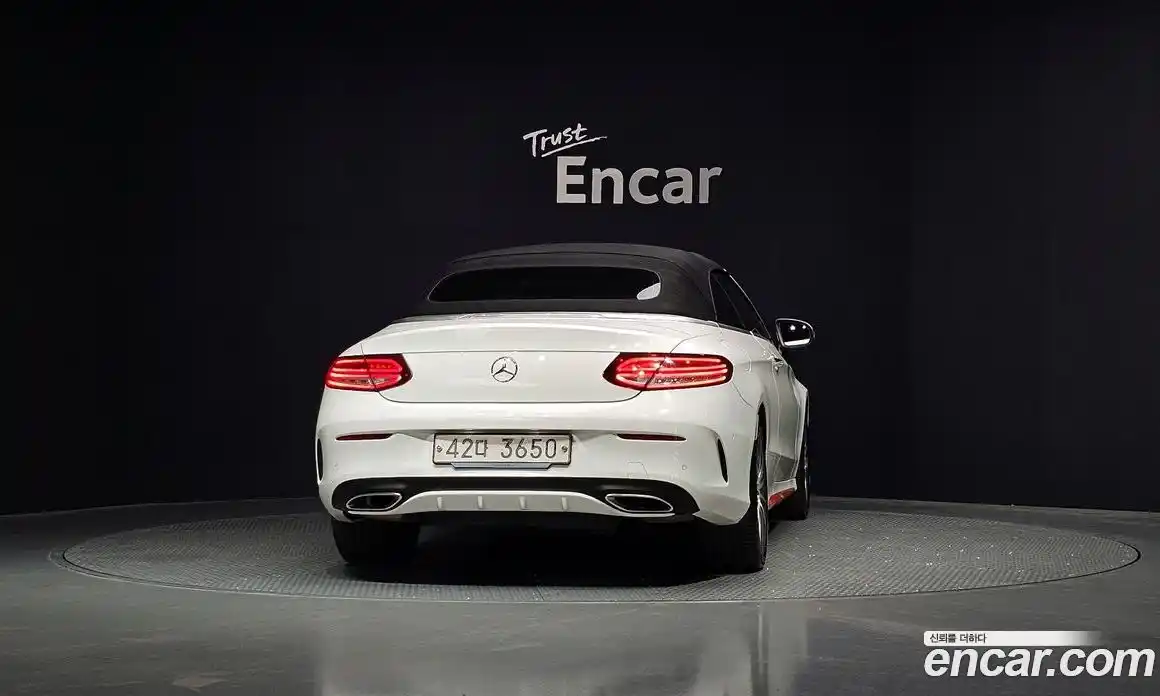 Mercedes-Benz C-Class 2017 2.0 гидро, фото 4 Mercedes-Benz C-Class 2017 2.0 гидро, фото 4