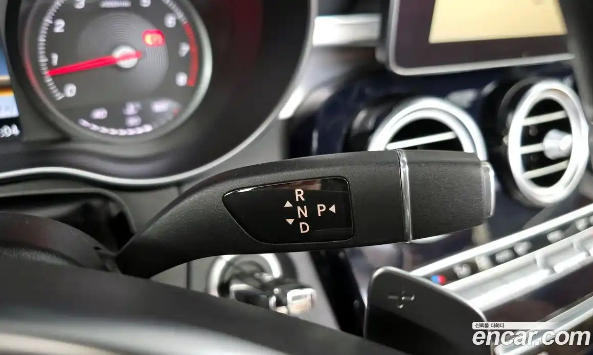 Mercedes-Benz C-Class 2017 2.0 гидро, фото 9 Mercedes-Benz C-Class 2017 2.0 гидро, фото 9