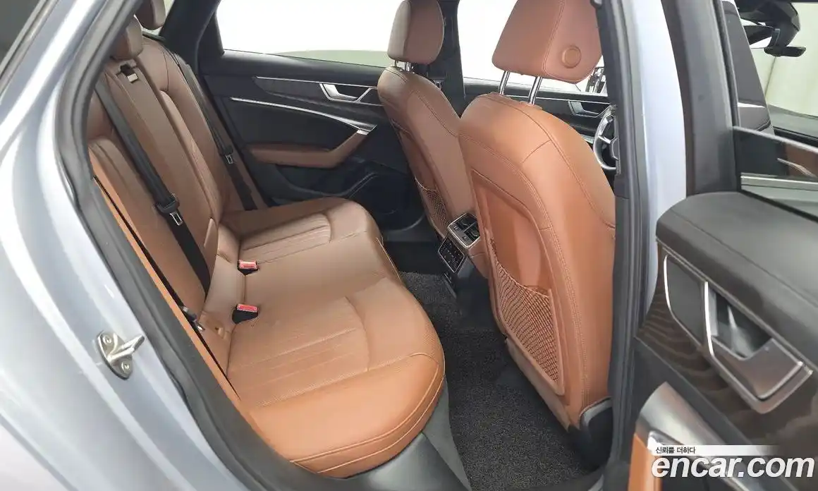 Audi A6 2022 2.0 автомат (гидро), фото 18