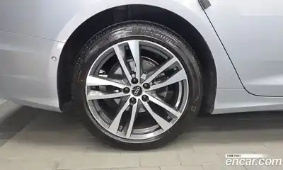 Audi A6 2022 2.0 автомат (гидро), миниатюра 5