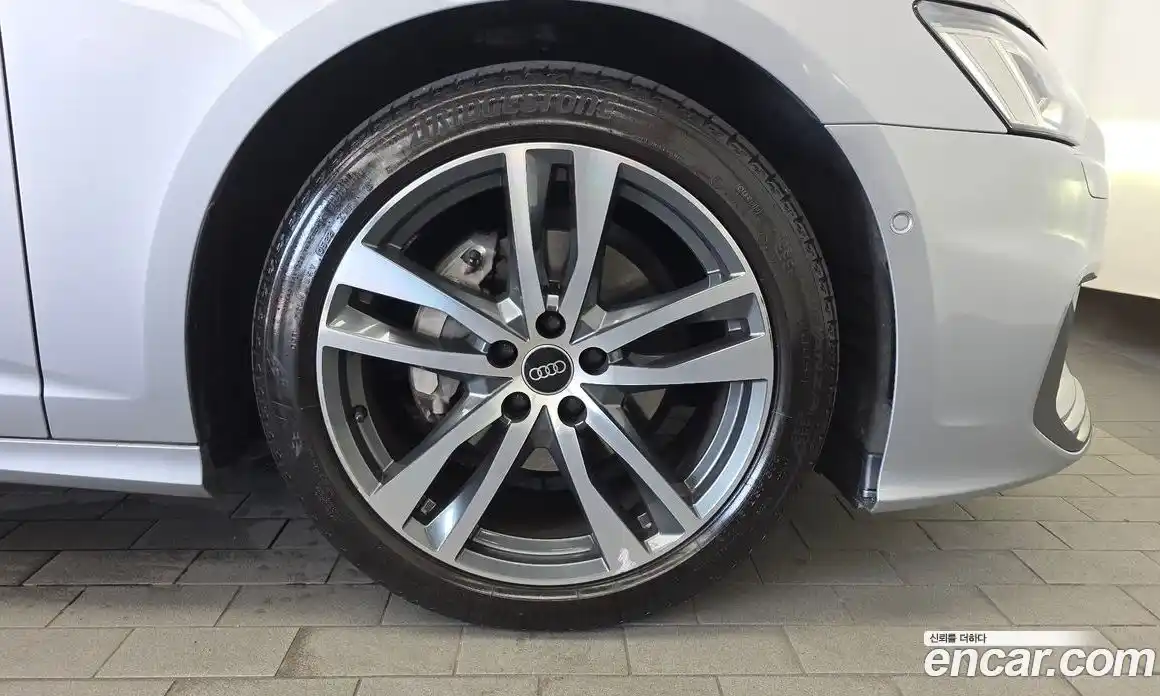Audi A6 2022 2.0 автомат (гидро), фото 7