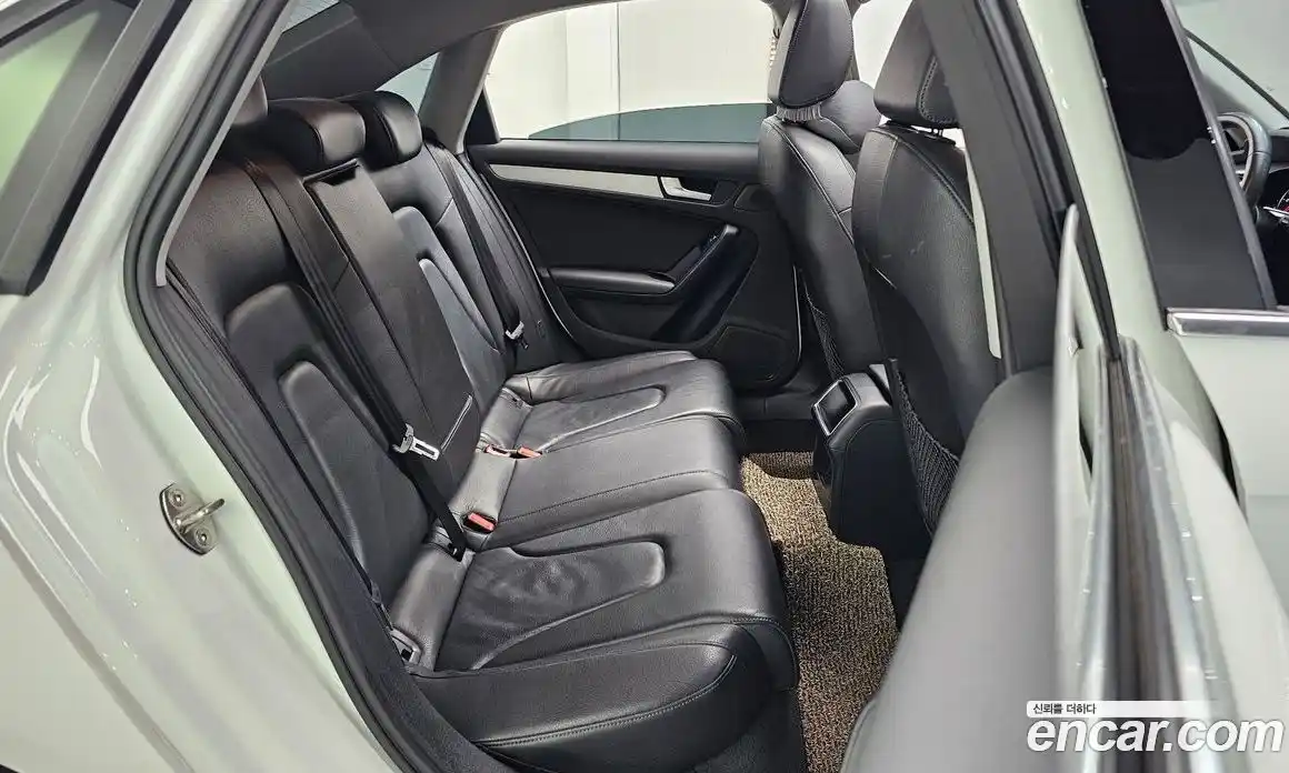 Audi A4 2015 2.0 автомат (гидро), фото 11