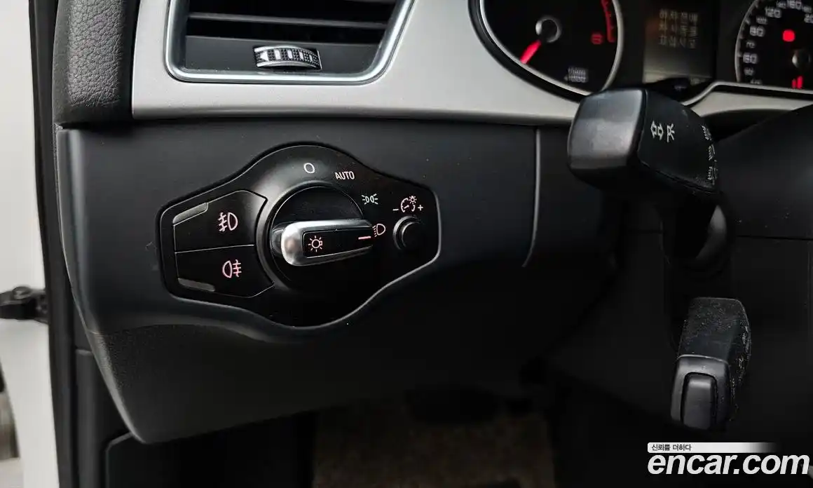 Audi A4 2015 2.0 автомат (гидро), фото 19