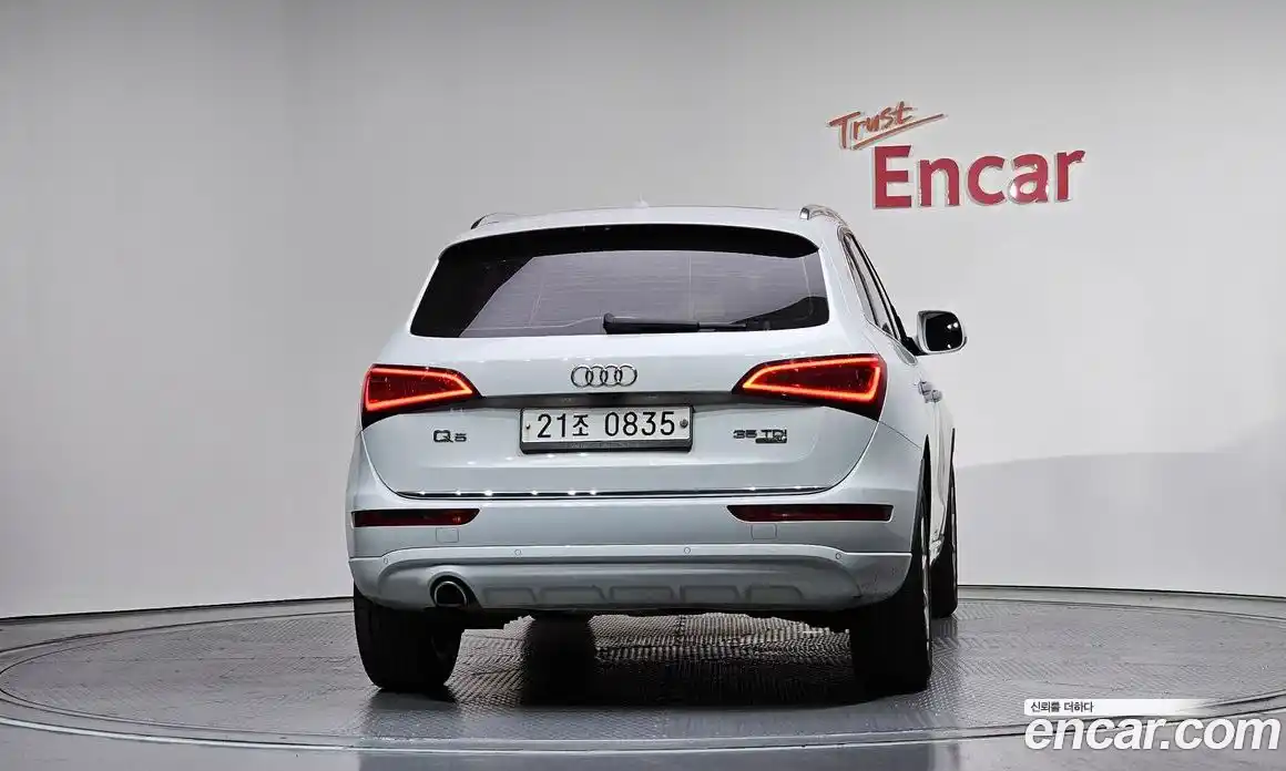 Audi Q5 2016 2.0 автомат (гидро), фото 4