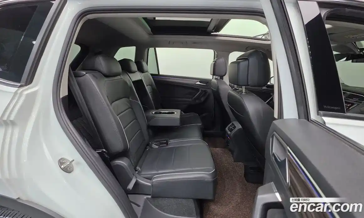 Volkswagen Tiguan 2023 2.0 автомат (гидро), фото 25