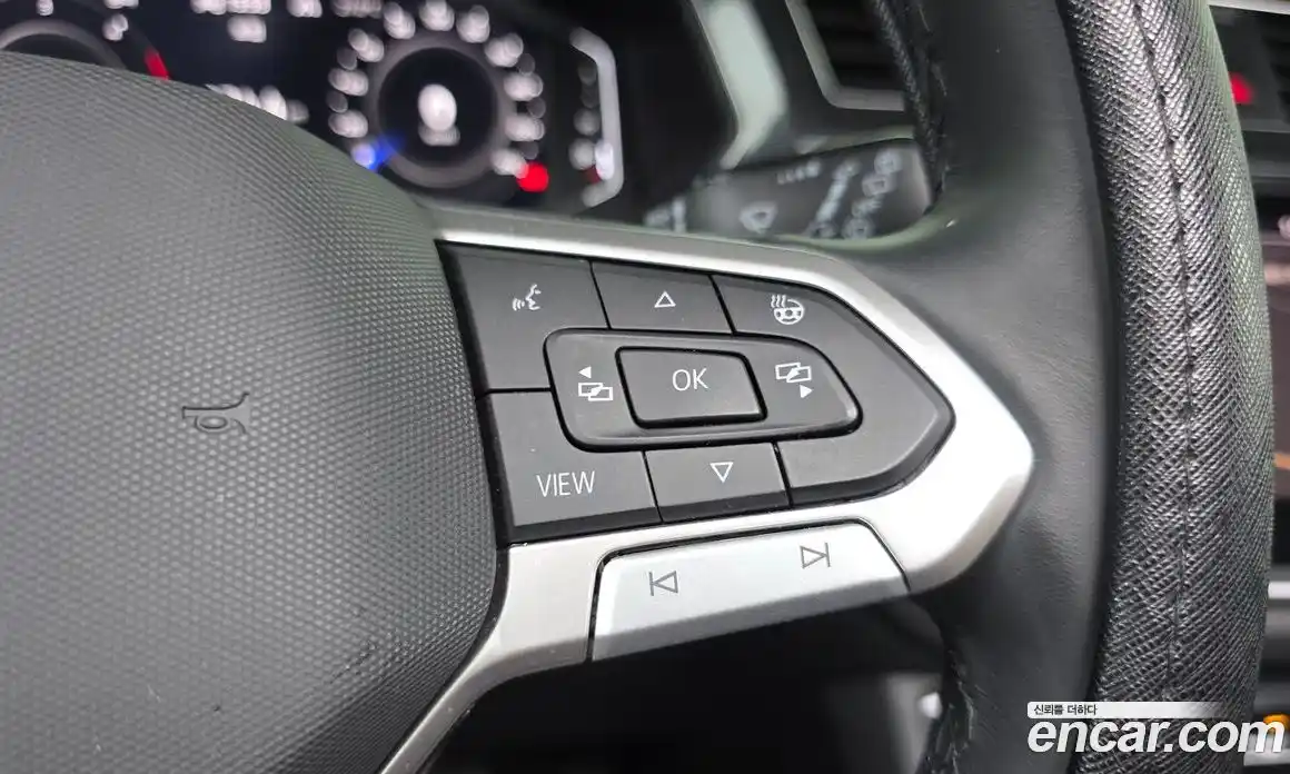 Volkswagen Tiguan 2023 2.0 автомат (гидро), фото 27