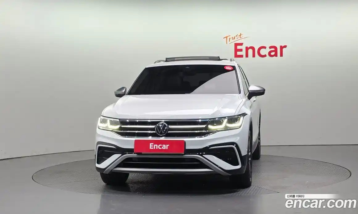 Volkswagen Tiguan 2023 2.0 автомат (гидро), фото 3