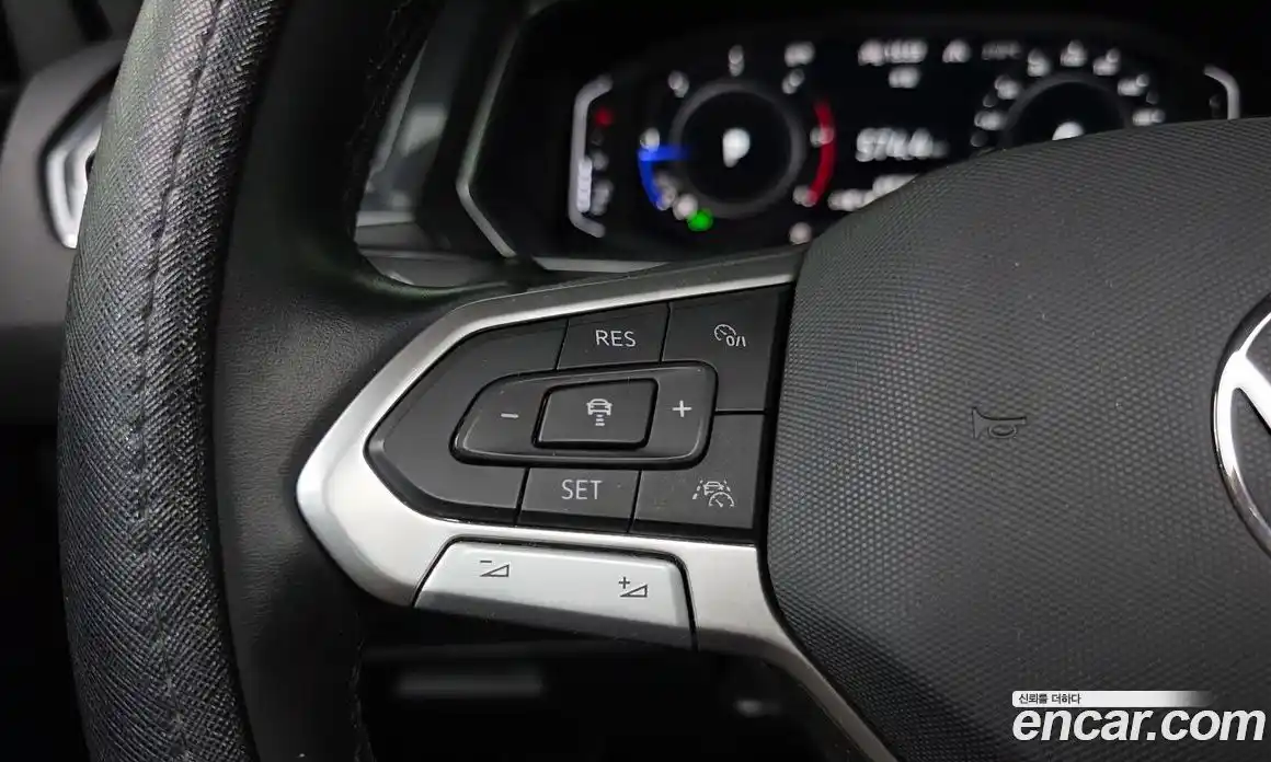 Volkswagen Tiguan 2023 2.0 автомат (гидро), фото 32
