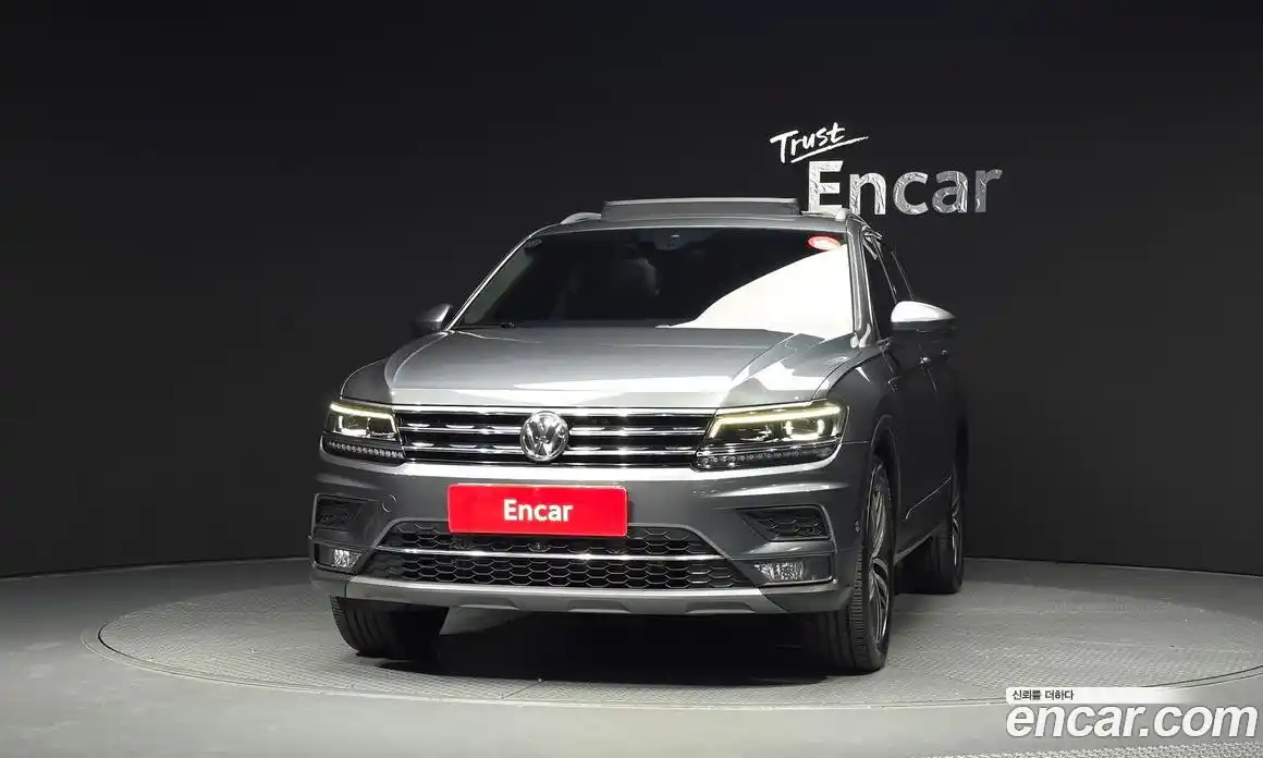 Volkswagen Tiguan 2018 2.0 автомат (гидро), фото 3