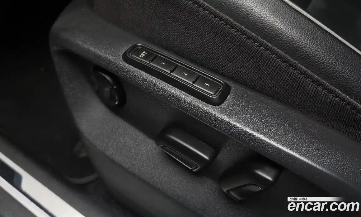 Volkswagen Tiguan 2018 2.0 автомат (гидро), фото 31