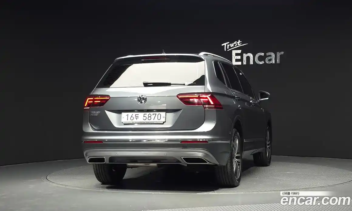 Volkswagen Tiguan 2018 2.0 автомат (гидро), фото 4