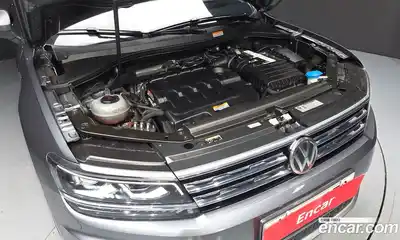 Volkswagen Tiguan 2018 2.0 автомат (гидро), миниатюра 6