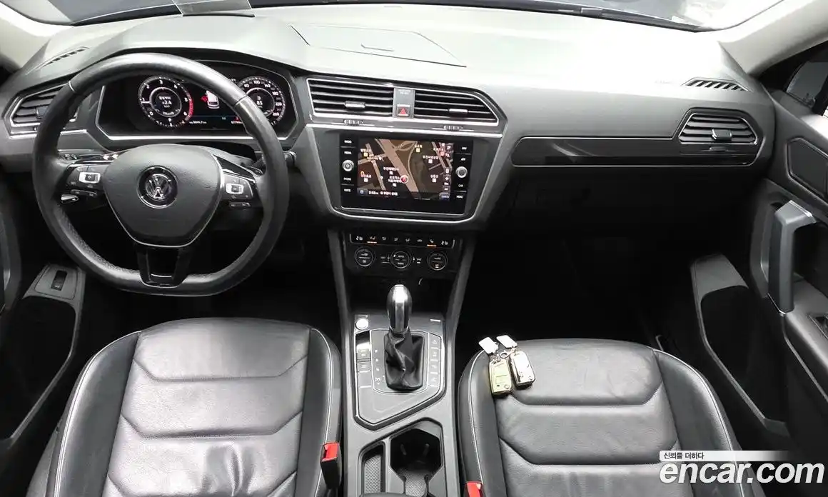 Volkswagen Tiguan 2018 2.0 автомат (гидро), фото 10