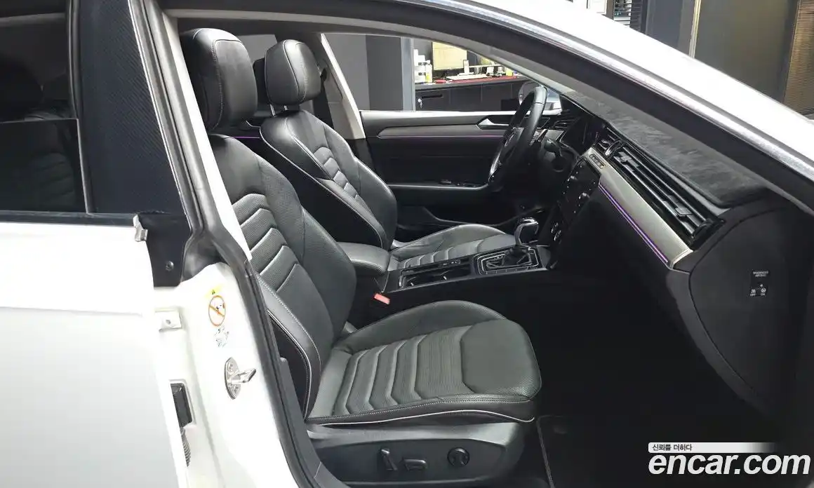 Volkswagen Arteon 2020 2.0 автомат (гидро), фото 17