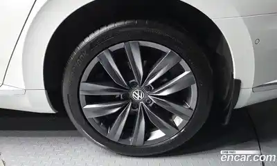 Volkswagen Arteon 2020 2.0 автомат (гидро), миниатюра 5