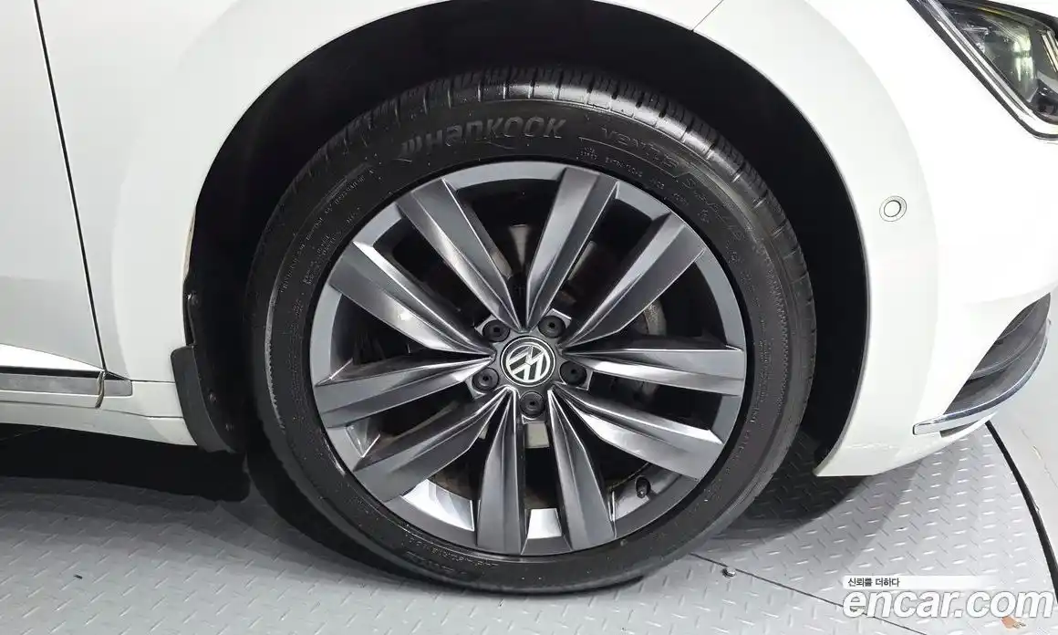 Volkswagen Arteon 2020 2.0 автомат (гидро), фото 7