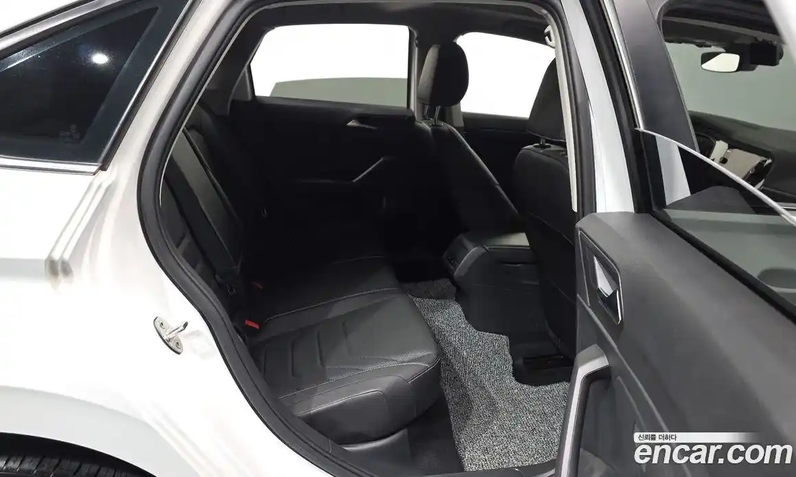 Volkswagen Jetta 2022 1.5 автомат (гидро), фото 18