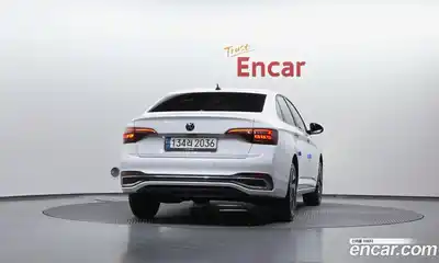 Volkswagen Jetta 2022 1.5 автомат (гидро), миниатюра 4