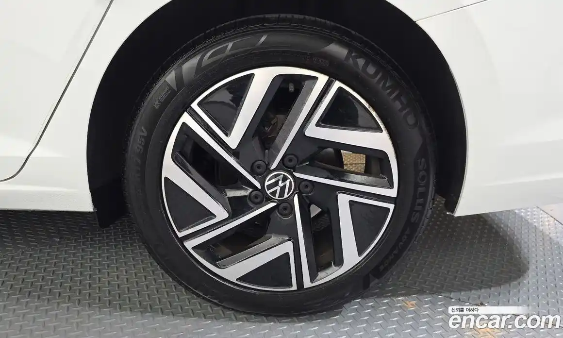 Volkswagen Jetta 2022 1.5 автомат (гидро), фото 7