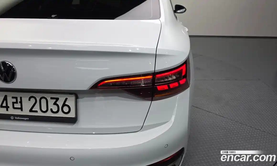 Volkswagen Jetta 2022 1.5 автомат (гидро), фото 9