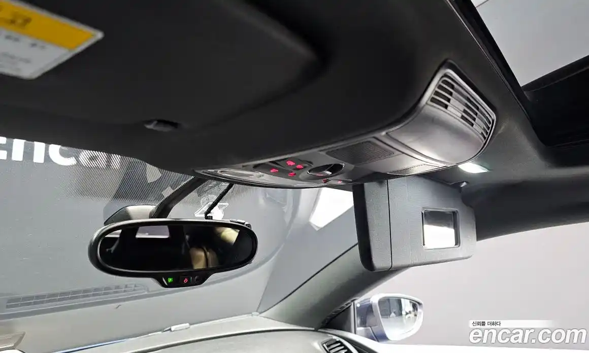 Volkswagen Scirocco 2012 2.0 автомат (гидро), фото 20