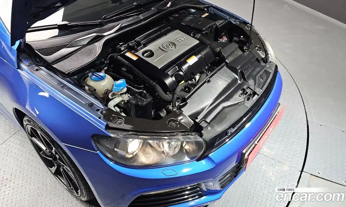 Volkswagen Scirocco 2012 2.0 автомат (гидро), фото 6
