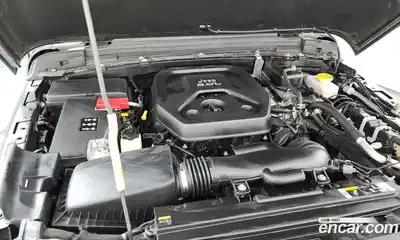 Jeep Wrangler 2021 2.0 автомат (гидро), миниатюра 6