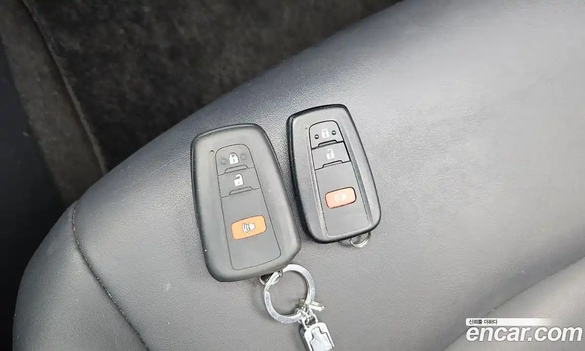 Toyota RAV4 2019 2.5 автомат (гидро), фото 24 Toyota RAV4 2019 2.5 автомат (гидро), фото 24