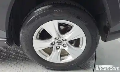 Toyota RAV4 2019 2.5 автомат (гидро), миниатюра 7 Toyota RAV4 2019 2.5 автомат (гидро), миниатюра 7
