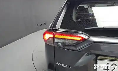 Toyota RAV4 2019 2.5 автомат (гидро), миниатюра 9 Toyota RAV4 2019 2.5 автомат (гидро), миниатюра 9