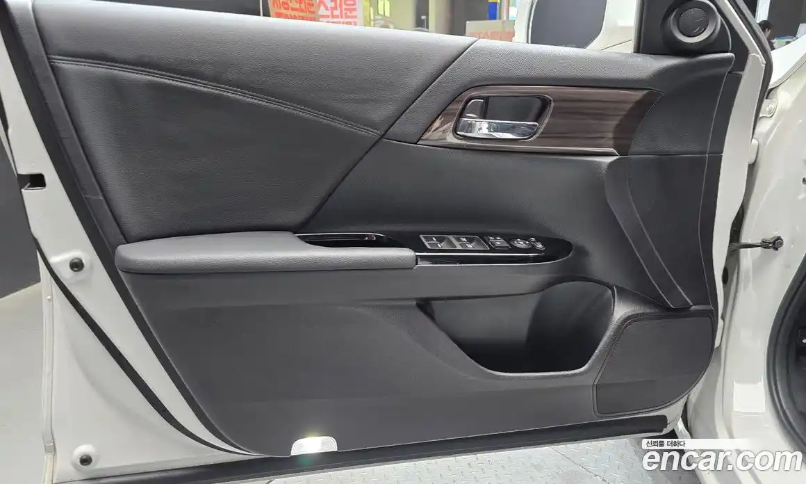 Honda Accord 2017 2.4 автомат (гидро), фото 14