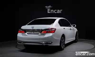 Honda Accord 2017 2.4 автомат (гидро), миниатюра 2