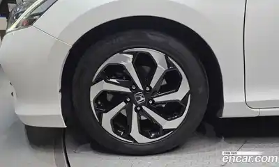 Honda Accord 2017 2.4 автомат (гидро), миниатюра 5