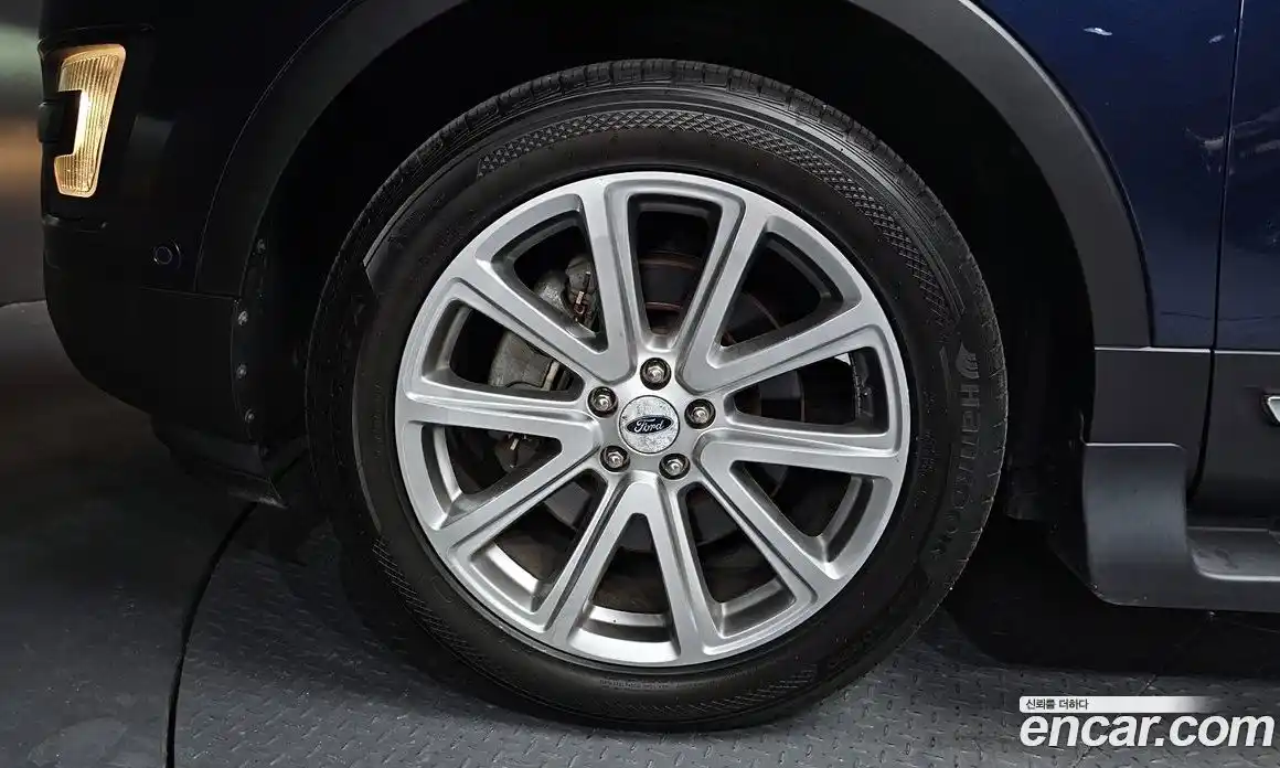 Ford Explorer 2016 2.3 автомат (гидро), фото 5