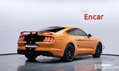 Ford Mustang 2020 2.3 автомат (гидро), миниатюра 2