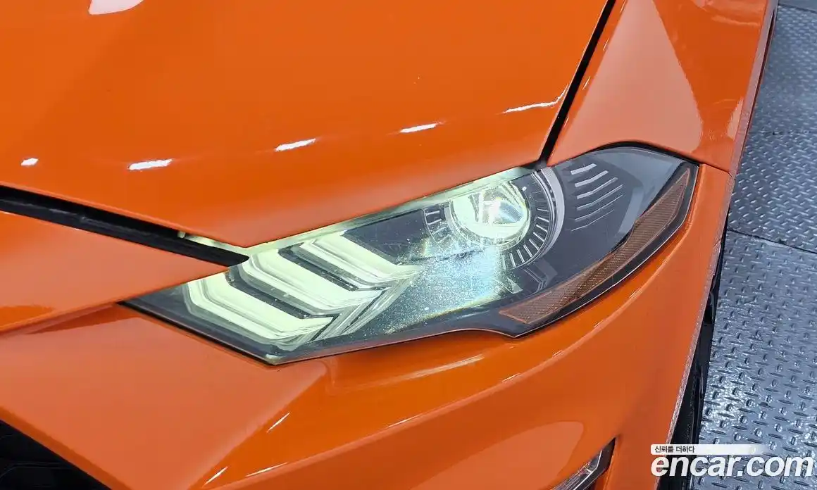 Ford Mustang 2020 2.3 автомат (гидро), фото 8