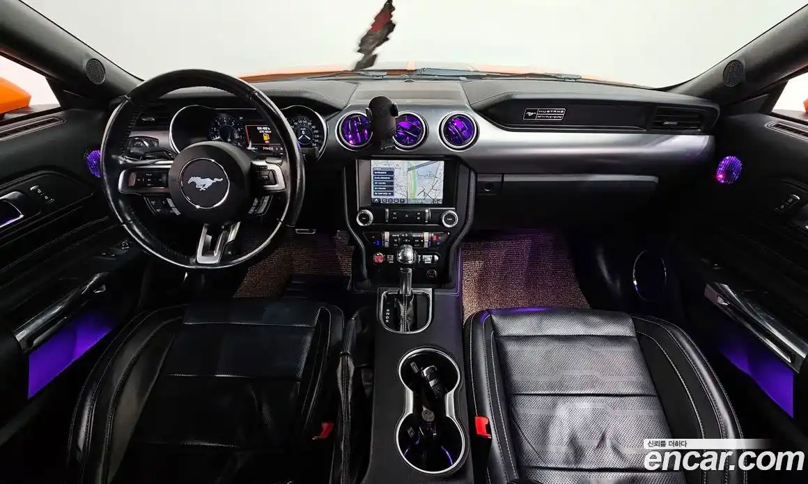 Ford Mustang 2020 2.3 автомат (гидро), фото 10