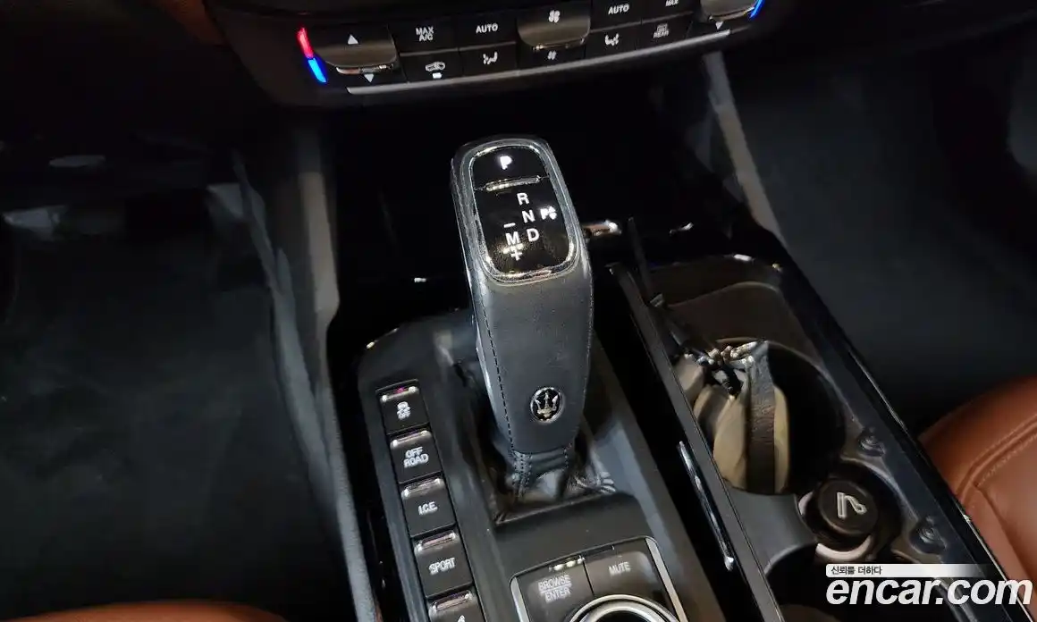 Maserati Levante 2022 2.0 автомат (гидро), фото 12 Maserati Levante 2022 2.0 автомат (гидро), фото 12