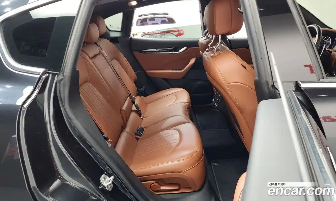 Maserati Levante 2022 2.0 автомат (гидро), фото 17 Maserati Levante 2022 2.0 автомат (гидро), фото 17