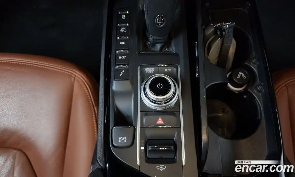 Maserati Levante 2022 2.0 автомат (гидро), фото 27 Maserati Levante 2022 2.0 автомат (гидро), фото 27