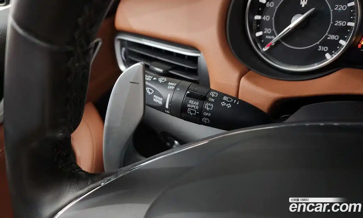 Maserati Levante 2022 2.0 автомат (гидро), фото 29 Maserati Levante 2022 2.0 автомат (гидро), фото 29