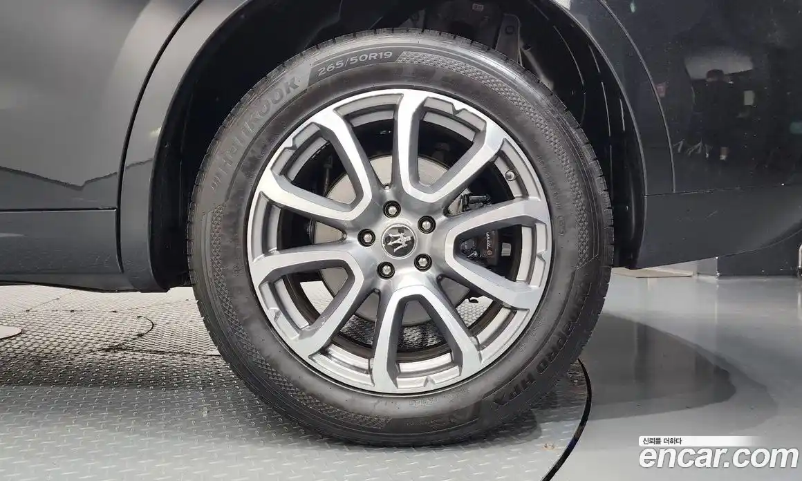 Maserati Levante 2022 2.0 автомат (гидро), фото 7 Maserati Levante 2022 2.0 автомат (гидро), фото 7